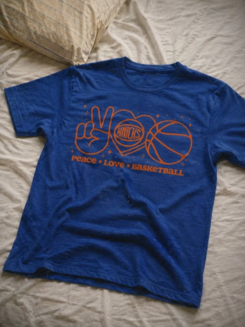 New York Knicks Peace Love Basketball Vintage Graphic Tee NBA Fan Shirt